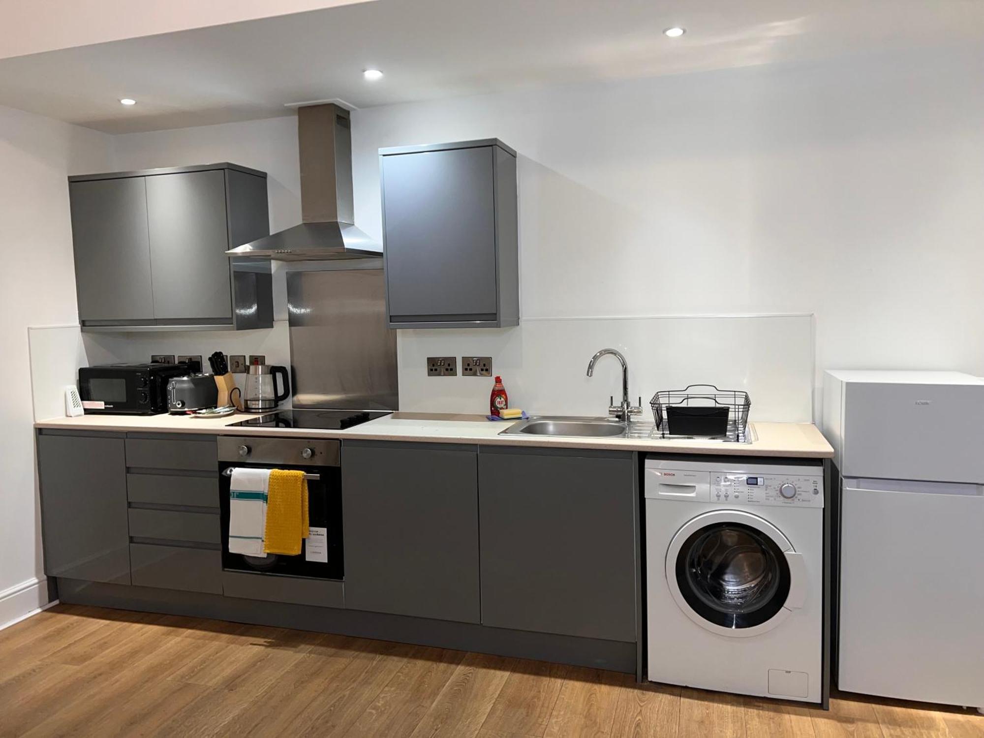 Modern 2 Bedroom In Centre With Free Wifi *